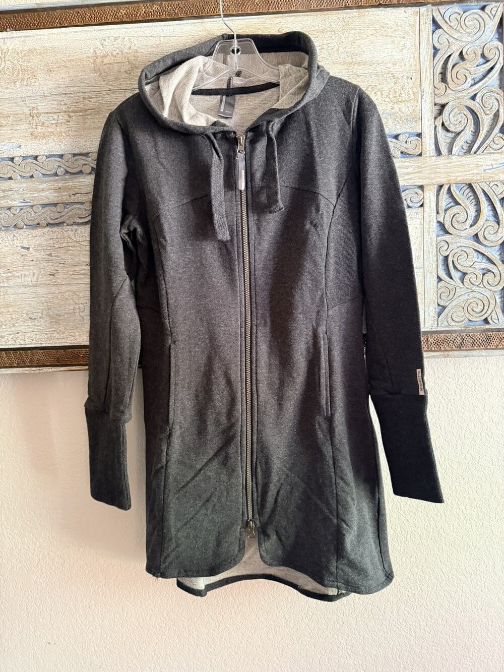 Mondetta Women's Zip Up Gray Activewear Hoodie With Pockets Size Small